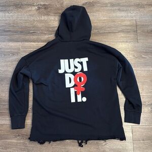 Nike Women's Icon Clash Fleece Training Hoodie Size XS with Raw Hem